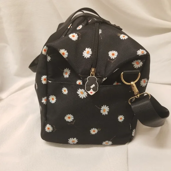 Alice + Olivia Daisy Print Travel Bag - Picture 2 of 16